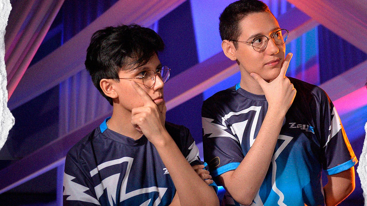Zeu5 Esports players sit at their gaming computers