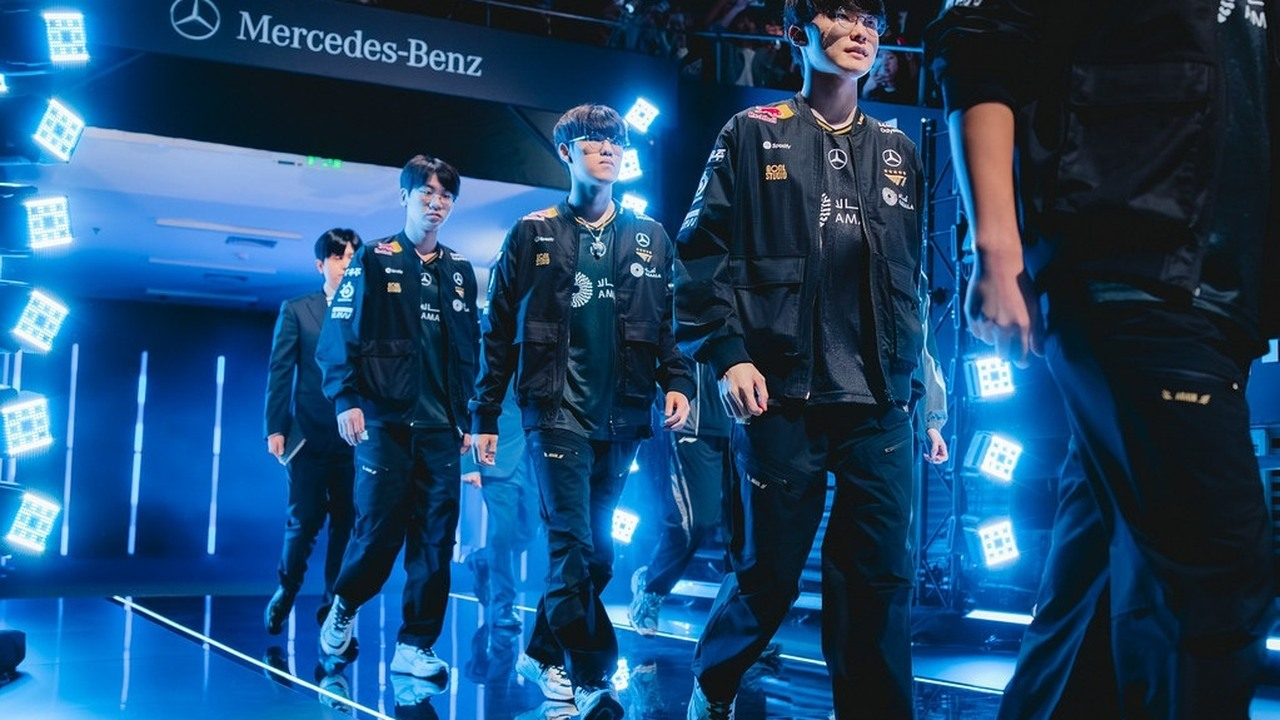 Anyone's Legend players walk together onto the tournament stage