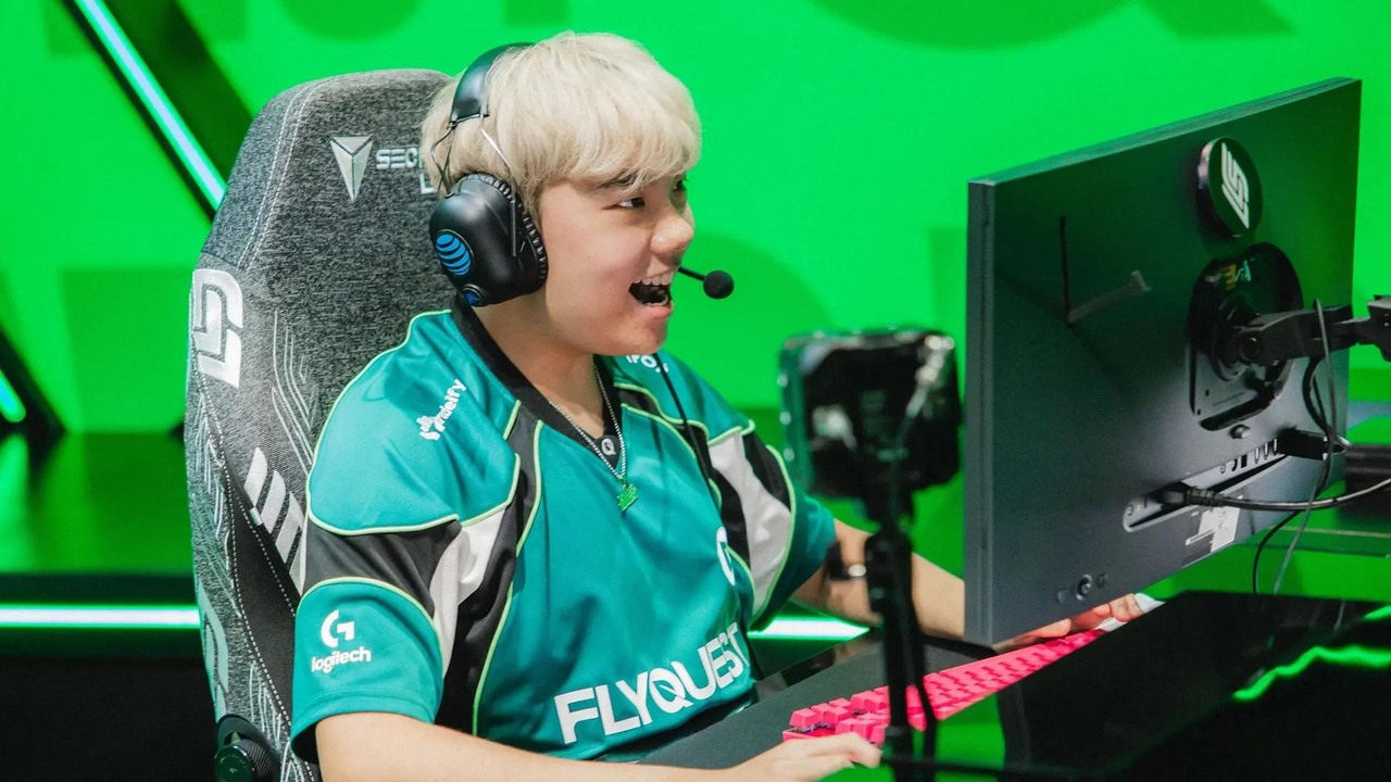 Cryogen smiles while playing for FlyQuest on the LCS stage