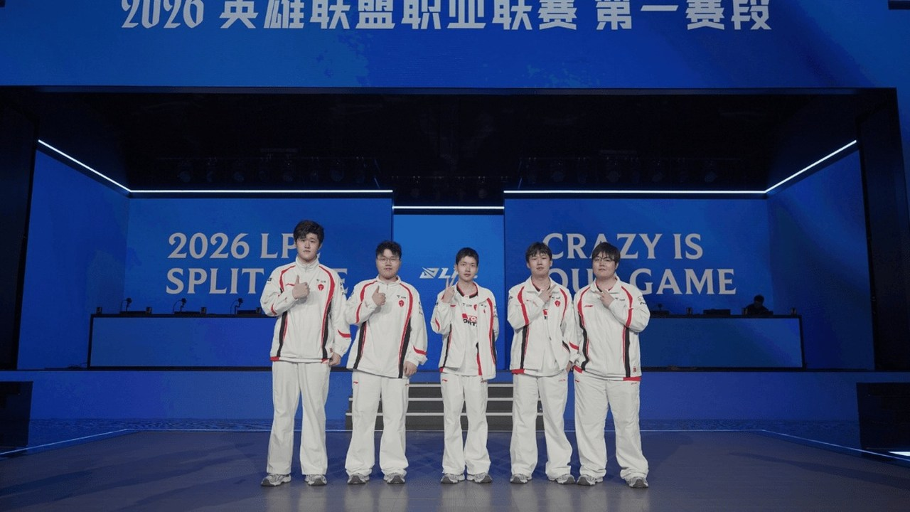 Five Top Esports League of Legends players pose on stage