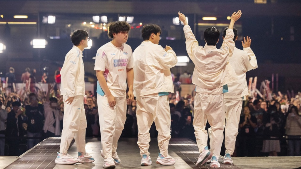 Bilibili Gaming meet EDward Gaming in LPL week three